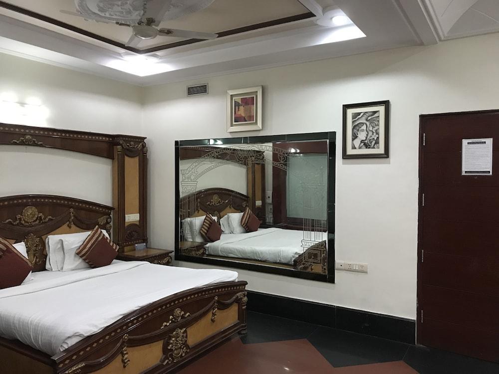Delite Sarovar Portico Faridábád Kültér fotó